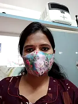 EsmeBrowm – webcam model profile photo Image 11