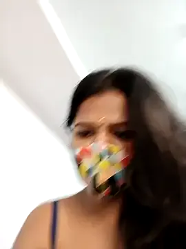 EsmeBrowm – webcam model profile photo Image 5