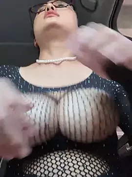 FroggyAnna – webcam model profile photo Image 17