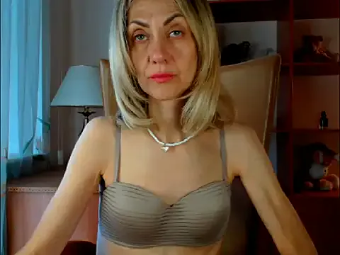 Sofi2 – webcam model profile photo Image 13