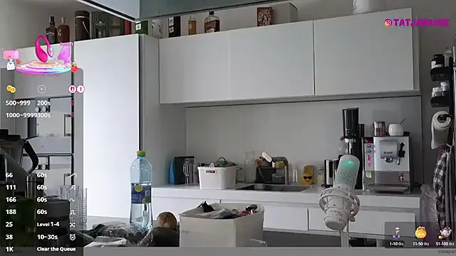 AishaHart – webcam model profile photo Image 13