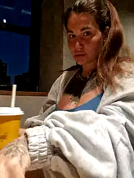 PaulinaGiovanni – webcam model profile photo Image 9