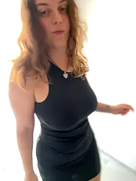 Dolce – webcam model profile photo Image 5