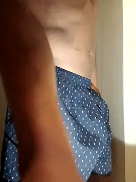 AyshaConnor – webcam model profile photo Image 15