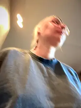 AishaHart – webcam model profile photo Image 12