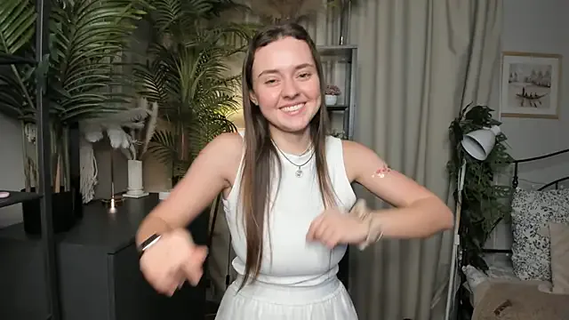 Peachy_Dream – webcam model profile photo Image 2