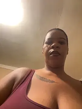 Dolce – webcam model profile photo Image 14