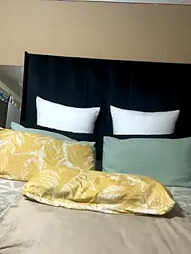 Dolce – webcam model profile photo Image 19