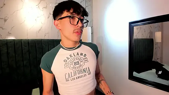 yuer2563 – webcam model profile photo Image 15