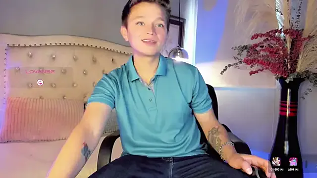 nadya-74 – webcam model profile photo Image 15