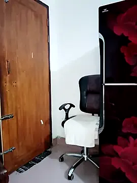 AdrianaAndrade – webcam model profile photo Image 16