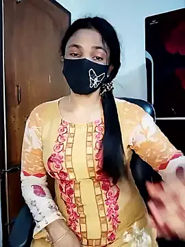 AdrianaAndrade – webcam model profile photo Image 6