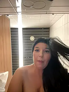 JessieLiu – webcam model profile photo Image 2