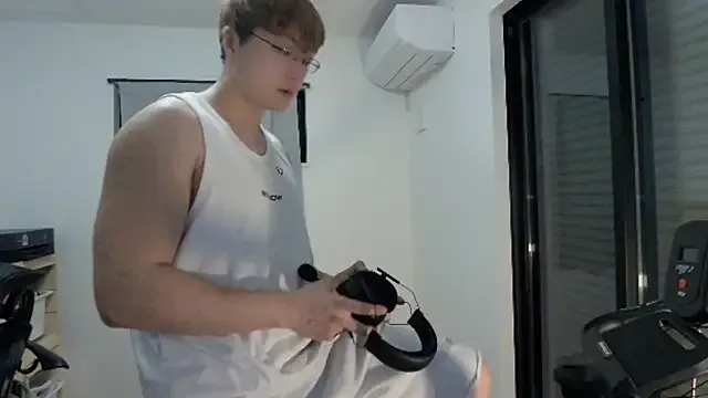 KateGale – webcam model profile photo Image 10