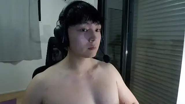 KateGale – webcam model profile photo Image 16