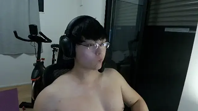 KateGale – webcam model profile photo Image 18