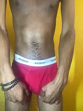 Dolce – webcam model profile photo Image 11