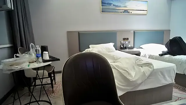 Dolce – webcam model profile photo Image 4