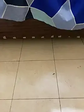 HugeBoobsAlice – webcam model profile photo Image 5