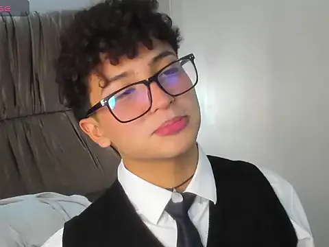 bdbdzs – webcam model profile photo Image 4