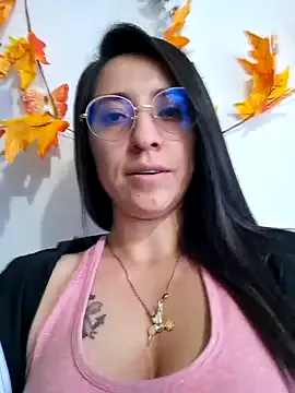 AriaSins – webcam model profile photo Image 13