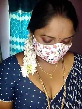 AngerlaMei – webcam model profile photo Image 3