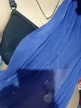 CristinaRous – webcam model profile photo Image 11