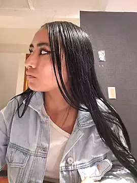 sexi_noemi – webcam model profile photo Image 9