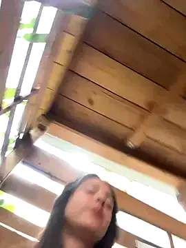 MiraKova – webcam model profile photo Image 9