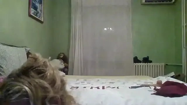 yaprakmericc – webcam model profile photo Image 10