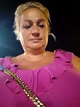 yaprakmericc – webcam model profile photo Image 14