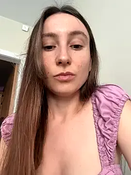 VivianBasset – webcam model profile photo Image 14