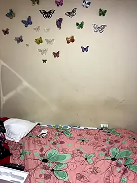 MelinaLuviani – webcam model profile photo Image 9