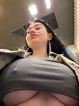 SonY_CaM – webcam model profile photo Image 10