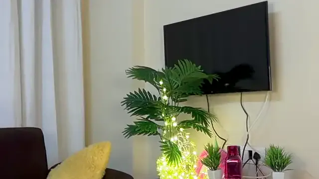 kellyvenous – webcam model profile photo Image 13