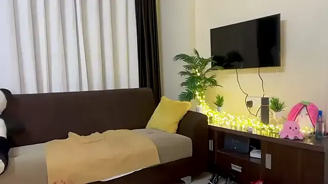 kellyvenous – webcam model profile photo Image 16