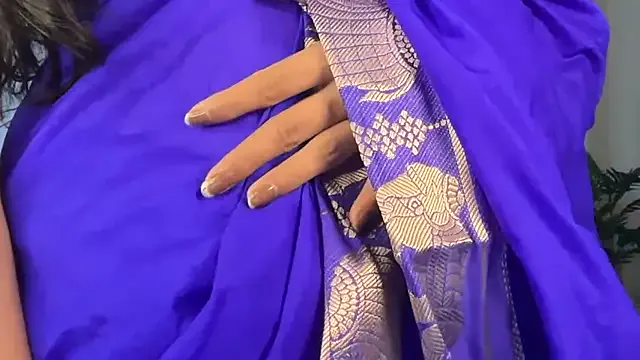 kellyvenous – webcam model profile photo Image 19