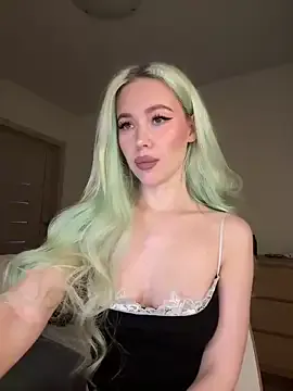 Zoluszka – webcam model profile photo Image 11