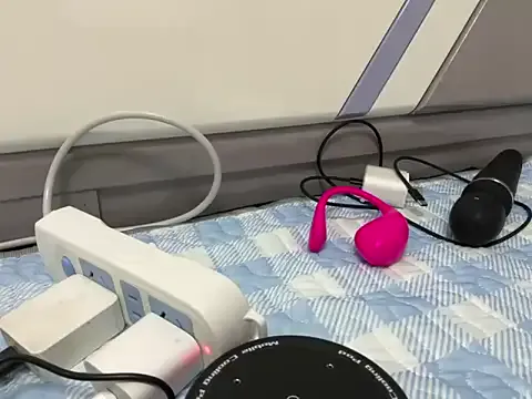 AmberJoulie – webcam model profile photo Image 15