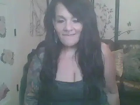 RuslanaXX – webcam model profile photo Image 2