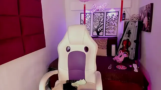 MollyBoston – webcam model profile photo Image 8