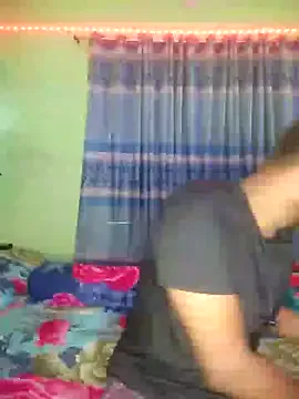 MollyBoston – webcam model profile photo Image 11