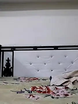 cute-mahek – webcam model profile photo Image 5