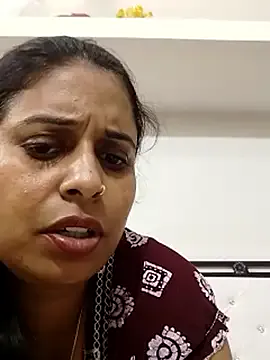 cute-mahek – webcam model profile photo Image 7