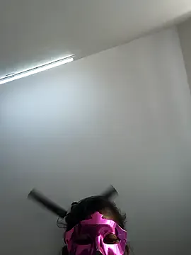 Rose_berry – webcam model profile photo Image 12