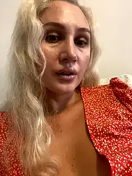 ladylavish – webcam model profile photo Image 12