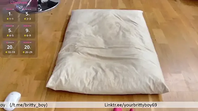 EmiraMiller – webcam model profile photo Image 16