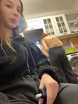 fit_vic – webcam model profile photo Image 6