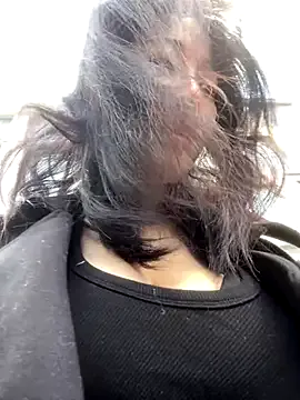 shiny-lily – webcam model profile photo Image 13