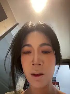 shiny-lily – webcam model profile photo Image 15